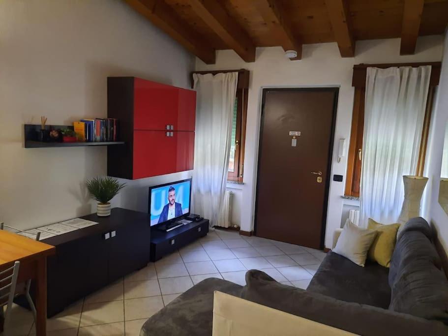La Casa Di Davide Con Giardino E Garage Apartment Verona Luaran gambar